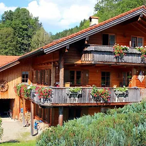 https://ferienwohnungen-bernie-schmid.com-bavaria.com